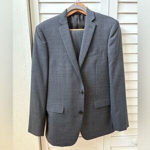 Bar III Suit